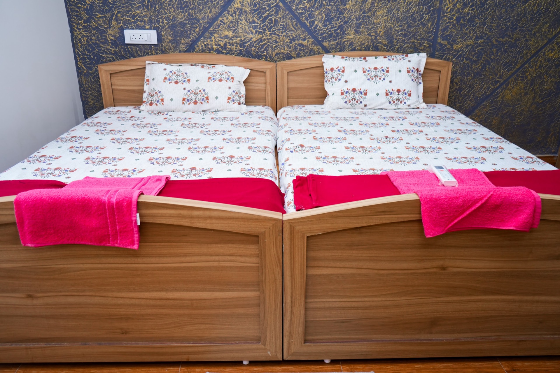Twin-bed room for guests travelling together